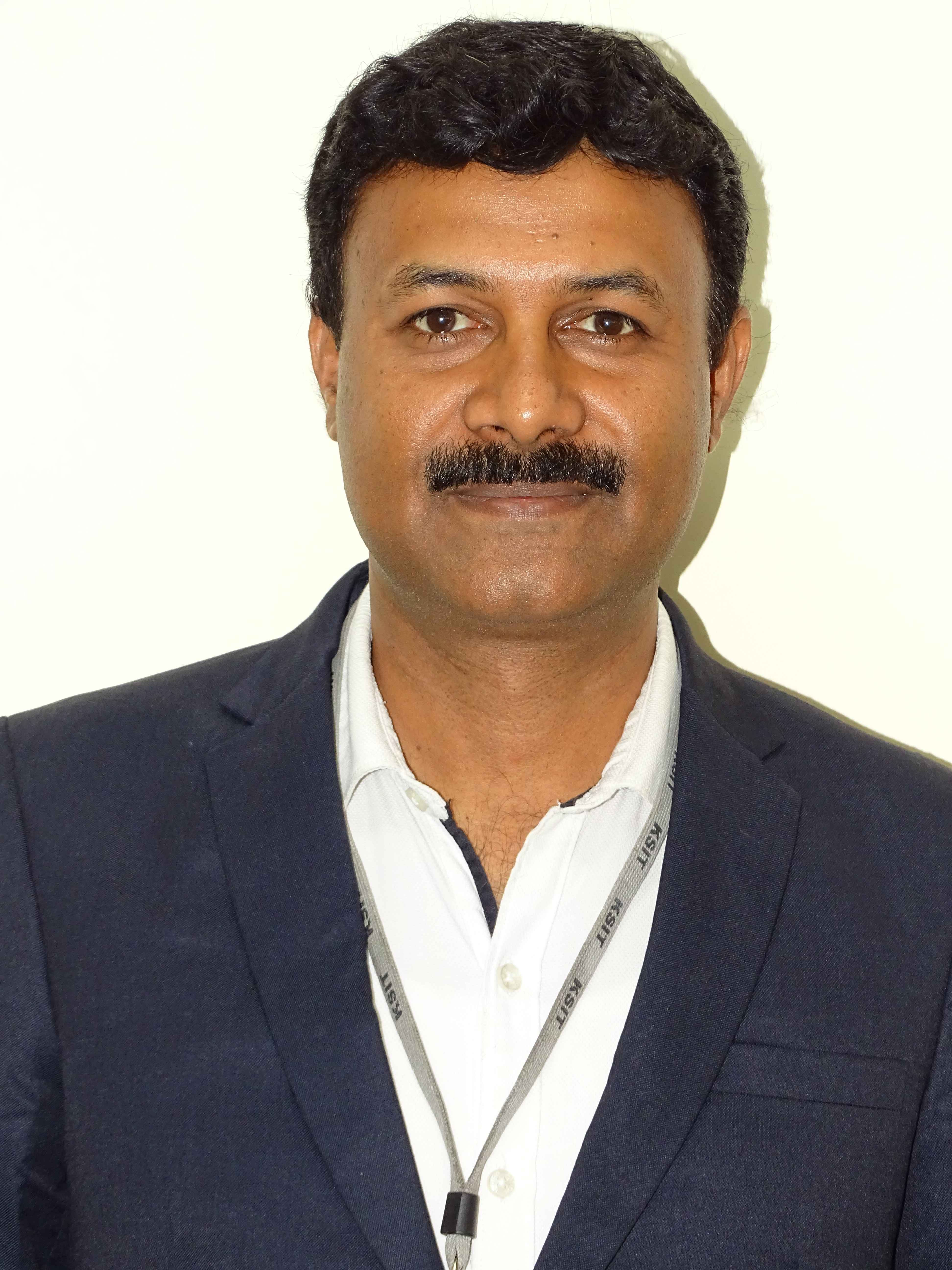 Dr. SALEEM KHAN